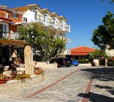 Hotel Locanda Beach Hotel 3*